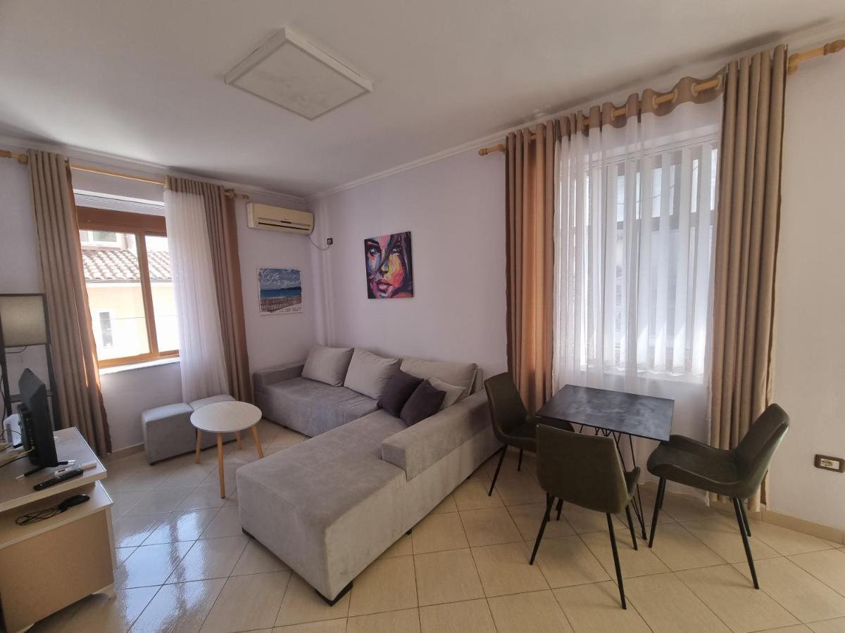 Apartment Glamorous In *