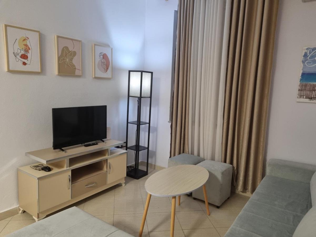 Glamorous In Appartamento Tirana
